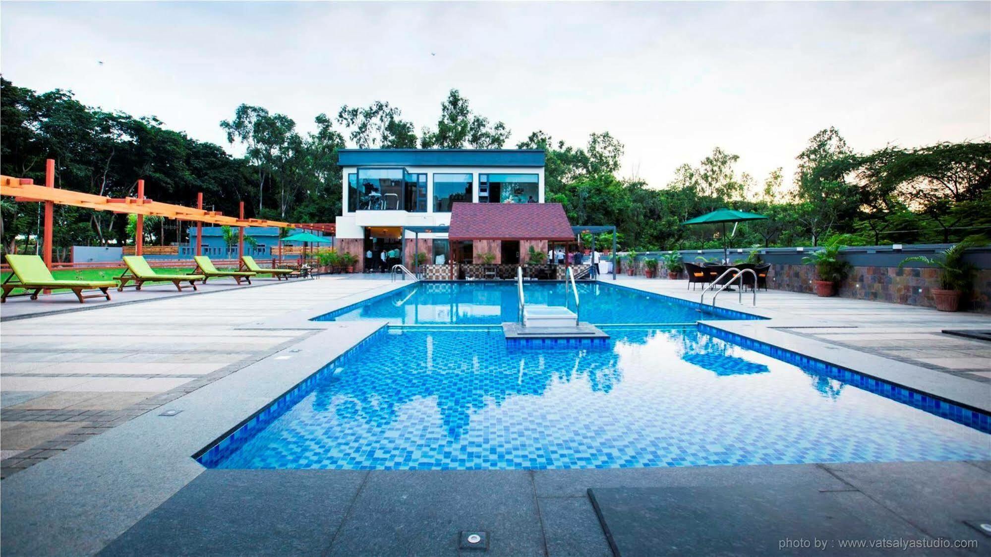 Vits Shalimar, Ankleshwar Hotel Luaran gambar